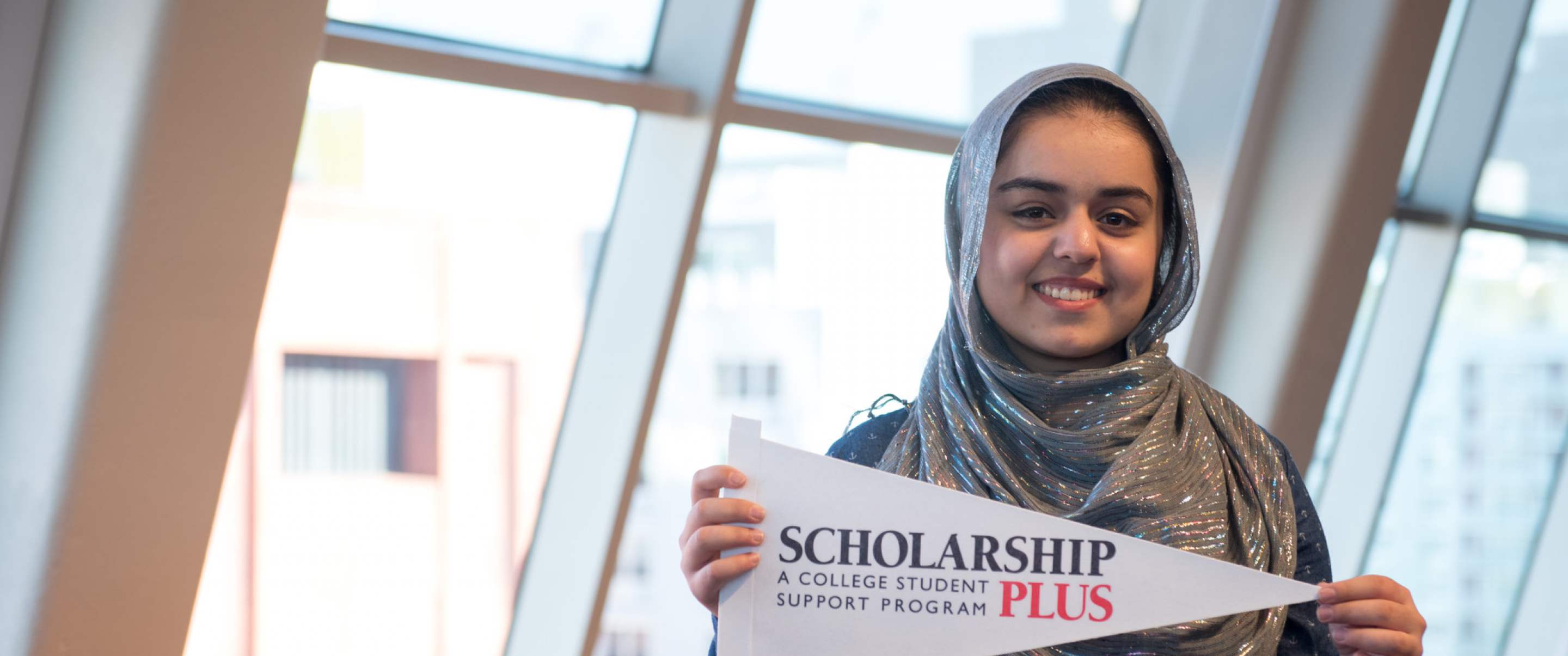 Banner Photo: Shukria (Pre-Med & Applied Math)